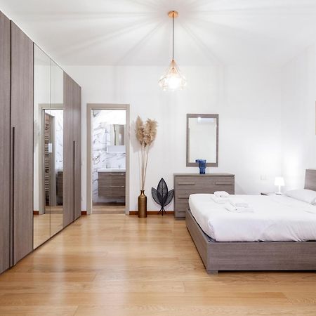 The Boutique Houses - In The Heart Of Navigli Milão Exterior foto